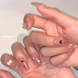 -悦指间美甲美睫