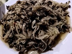 -华龙特色大骨鸡农家菜馆