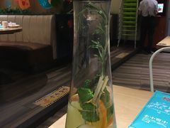 -小鱼小牛·鱼牛干锅·脆鱼火锅(世欧广场店)