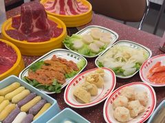 -四囍码头海鲜烧烤自助火锅(外滩南京东路悦荟广场店)
