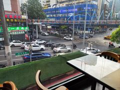 -豪享来中西餐厅(延安东路店)
