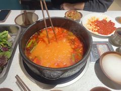 -贵府酸汤牛肉火锅·贵州老字号(飞山街店)