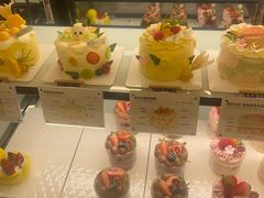 -花花卷卷·鲜食蛋糕(泉屋店)