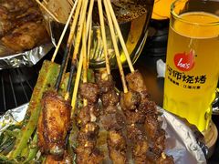 -何师烧烤Pro ·江湖川菜·小龙虾·精酿(太古里旗舰店)