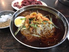-韩风烤牛肉冷面店