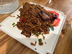 野笋尖炒酱肉-金鱼妈妈 山野·食趣(荫山街店)