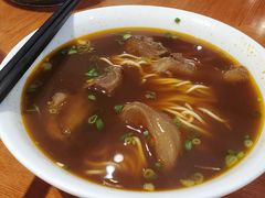 台式紅燒牛肉麵-鼎泰丰(新港中心店)