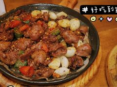 -老东镇啤酒屋海鲜加工·蒸汽海鲜·海鲜烧烤(台东店)
