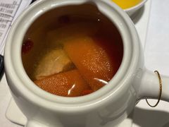 雪莲花胶炖木瓜-尚一汤 广东炖汤(金桥国际店)