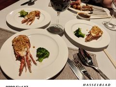 -广州万富希尔顿酒店·感趣自助餐厅·金秋蟹宴生蚝海鲜刺身