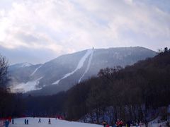 -亚布力新体委滑雪场