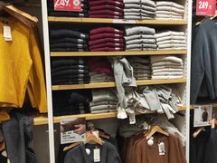 -优衣库(郑州丹尼斯大卫城店)