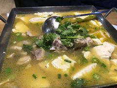 -自贡盐帮菜·玩辣餐厅(樱花园西街店)