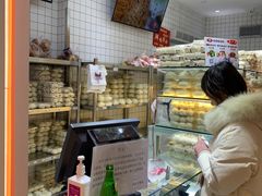 -白玉兰食品甜凤店(合生汇店)