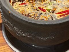 -郑记·古法黑砂锅串串(龙泉店)