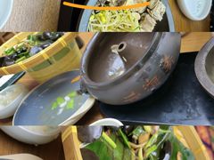 -云海肴·汽锅鸡·云南菜(天山百盛优客店)