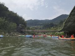 -虎啸峡漂流