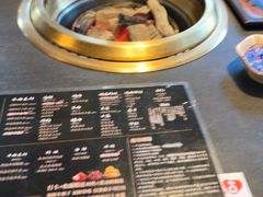 -铭牛烧肉·和牛海鲜自助(高新月牙湖店)