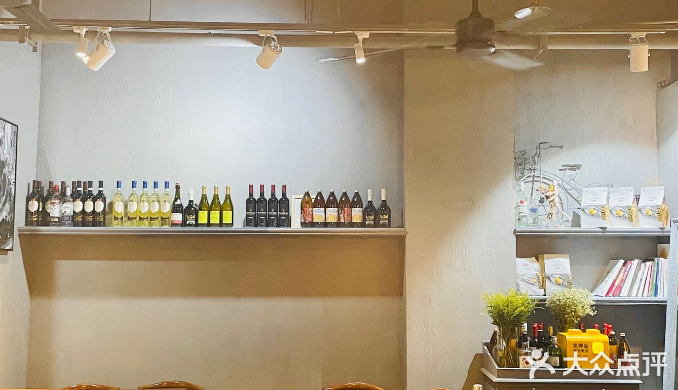 都给我去吃！我已经连续两天都来吃这家意粉