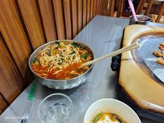 -阿昌白族石板烧·菌锅(大理古城店)
