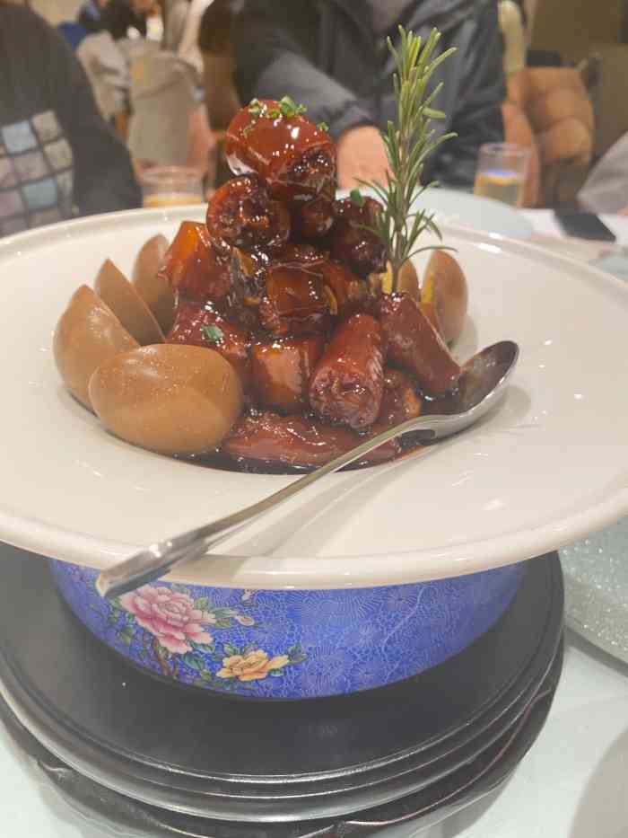 「圆苑红烧肉拼酱蛋」「糯米红枣」「红烧鳝筒」