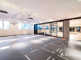 Blue Bottle Coffee梅田茶屋町店位于