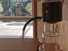 -Line 咖啡(石厦花园店)