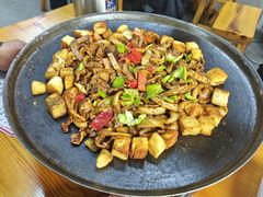 -老周炒拨拉(甘州总店)