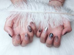 -Pink You美甲美睫纹绣定制中心