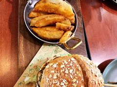 薯角-魏斯理汉堡(西安沣东吾悦店)