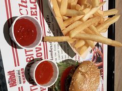 -The Habit Burger Grill 哈比特汉堡(复兴soho店)