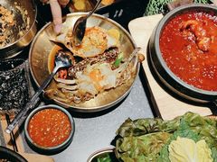 -草家酱蟹炭火烤肉店(珲春南路二店)