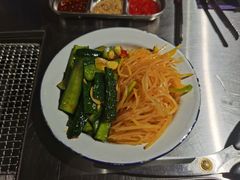 -马路牙子地桌烤肉(工体店)
