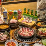 卧卧卧…吃个烤肉竟然烧起来了