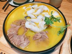 牛上脑和酸汤鱼片-竹里馆·淮扬菜·功夫茶(老门东店)