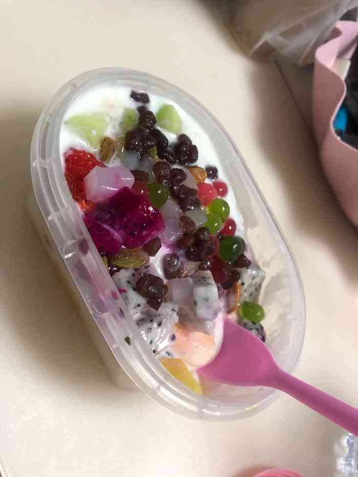 果之缘水果捞-"地理位置在小区里,看起来外卖更多.夏天吃.