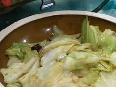 手撕包菜-昱龙大盆牛蛙馆(三兴街总店)