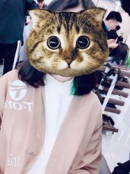 -AYO SALON