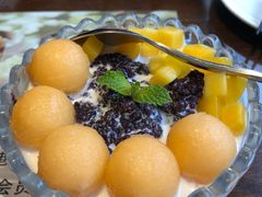 鲜什果椰汁黑糯米-皇后餐厅-煲仔·小菜·打边炉(古北店)