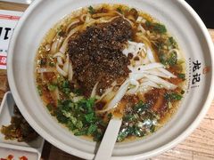 -湘人龙记老长沙米粉(鸟巢店)