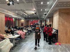 大堂-凤凰路何眼镜香辣蟹(花果园店)