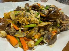 -东来菜馆•手抓海鲜家常菜•海鲜锅贴(鸽子窝店)