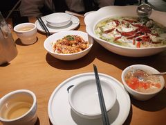 -江渔儿酸菜鱼专门店(明珠广场店)