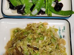 -三江源美食城