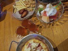 -豪客嘉族·麦尼顿西餐厅(乐福天下店)