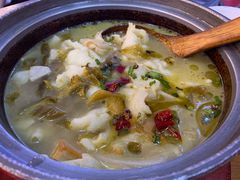 石锅酸菜鱼-周鱼小馆石锅酸菜鱼(活力汇店)