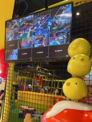 -蹦蹦跳跳(新奥购物中心店)