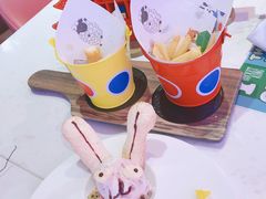 -水桶王国主题餐厅·聚会·生日派对·亲子活动·家庭套餐(亚龙湾希尔顿店)