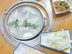 -黎老幺光雾山黄羊汤锅