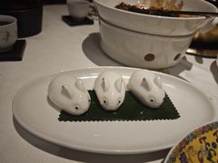 牛奶小白兔-香港龙凤楼(陆家嘴中心店)